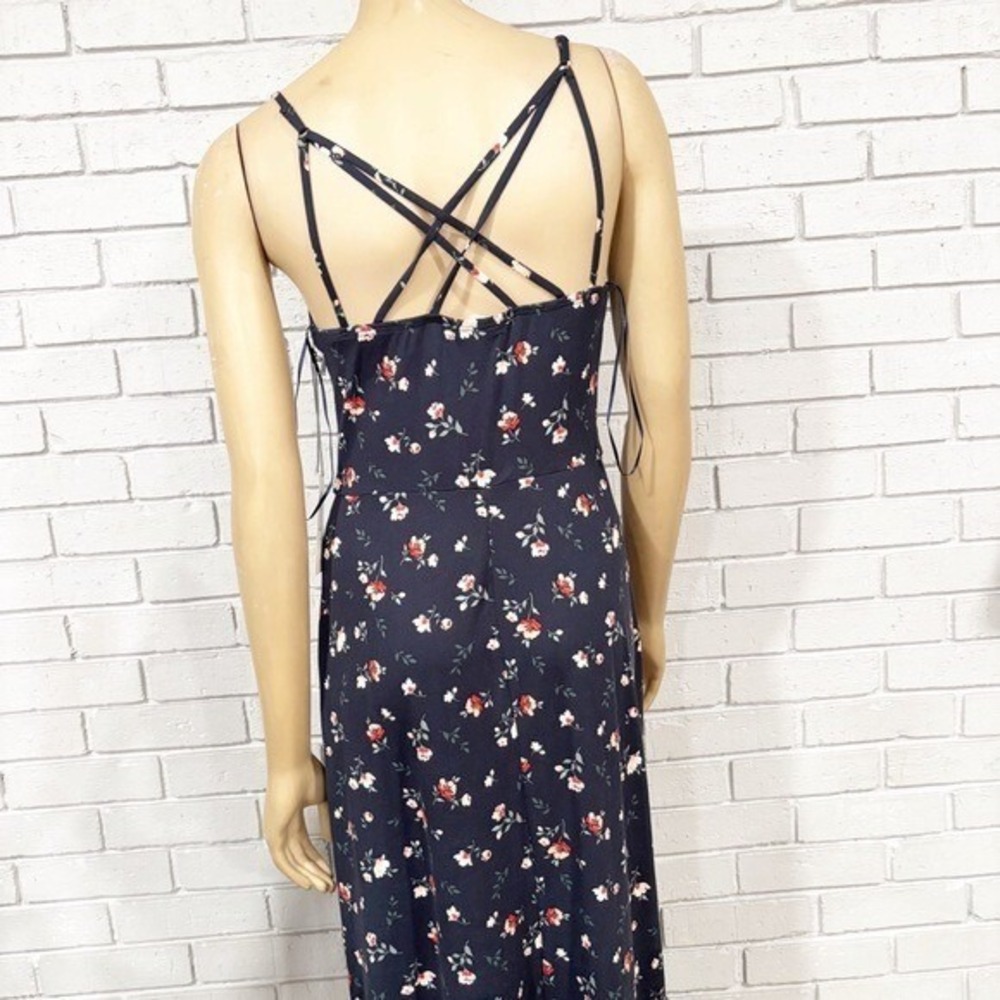 Nine Britton Women's Blue Floral Willow Knit‎ Maxi Dress - Size Medium - Picture 9 of 15